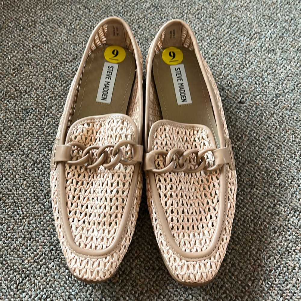 Steve Madden raffia style pointed shoe